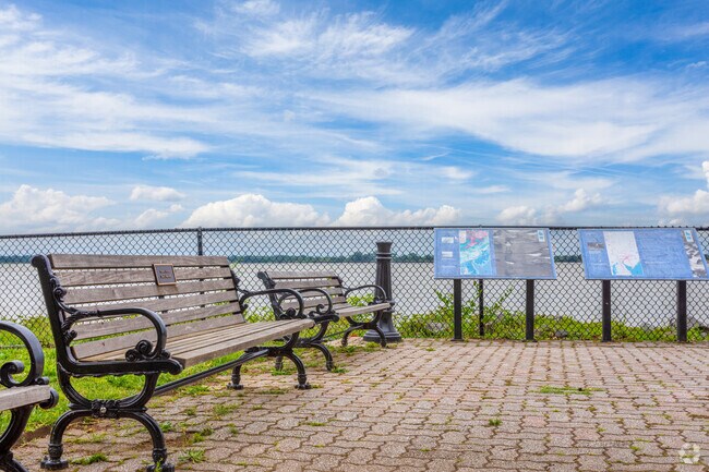 Market Square Memorial Park is a great place to relax, walk, or have a picnic with a view of the river.