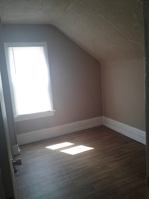 673 Dale St N unit 1, Saint Paul, MN 55103 - photo 1