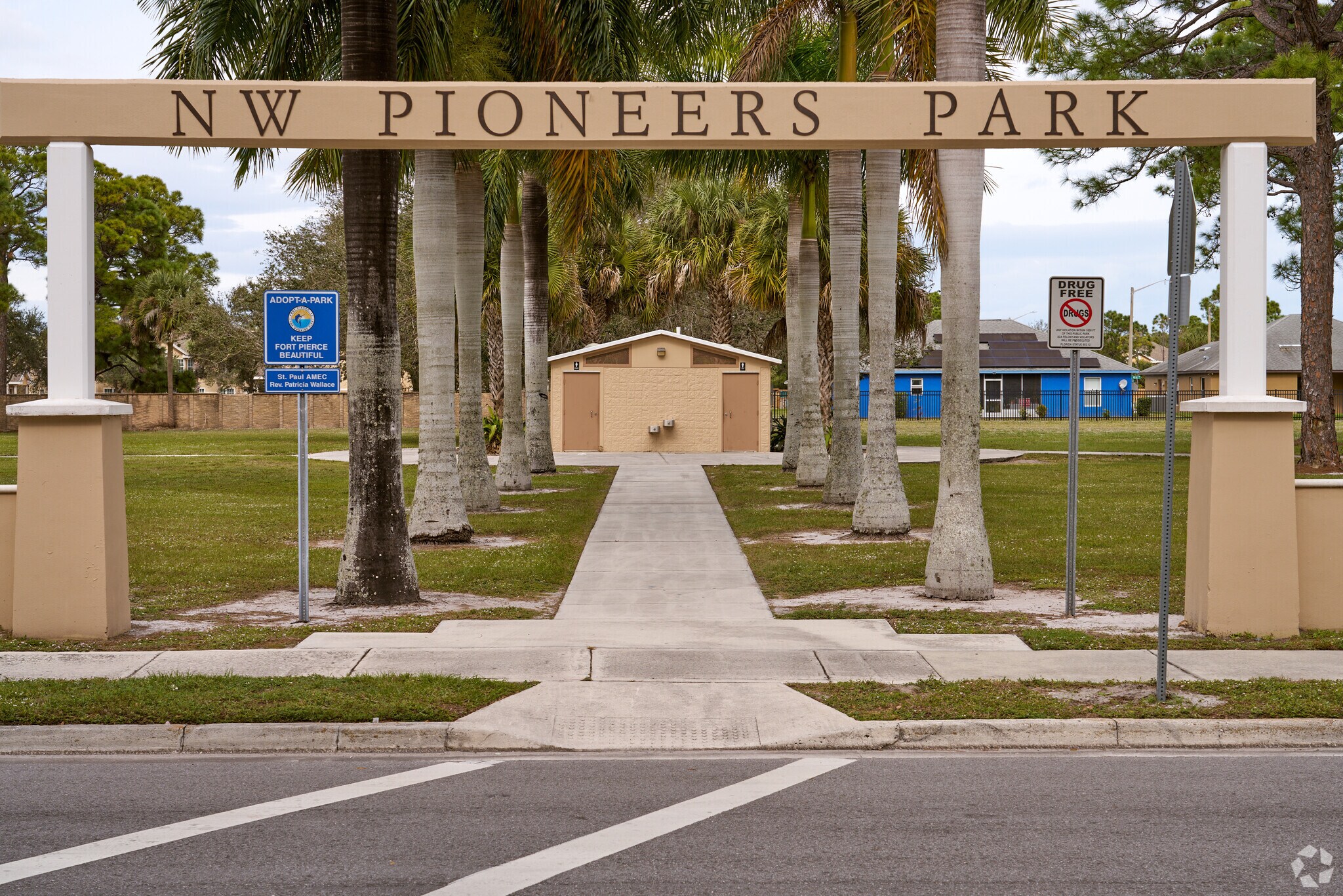About Outer Fort Pierce Schools, Demographics, Things to Do