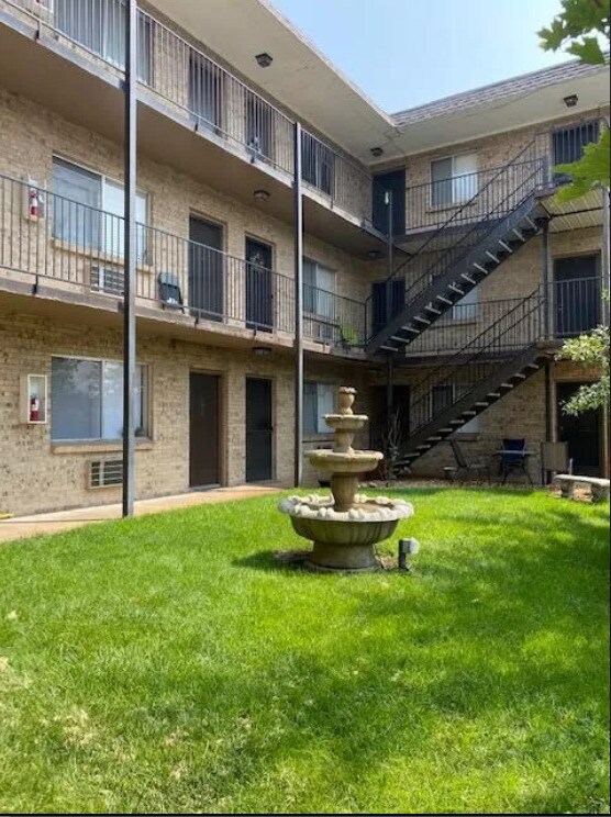 Sobo Hill, Englewood, CO 80113 - photo 1