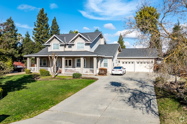 Larger craftsman style homes are available on the outskirts of Madera.