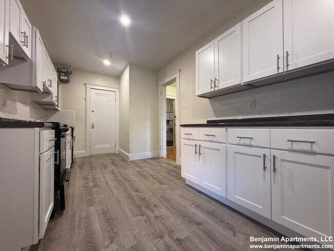 1626 Commonwealth Ave unit 6, Brighton, MA 02135 - photo 5