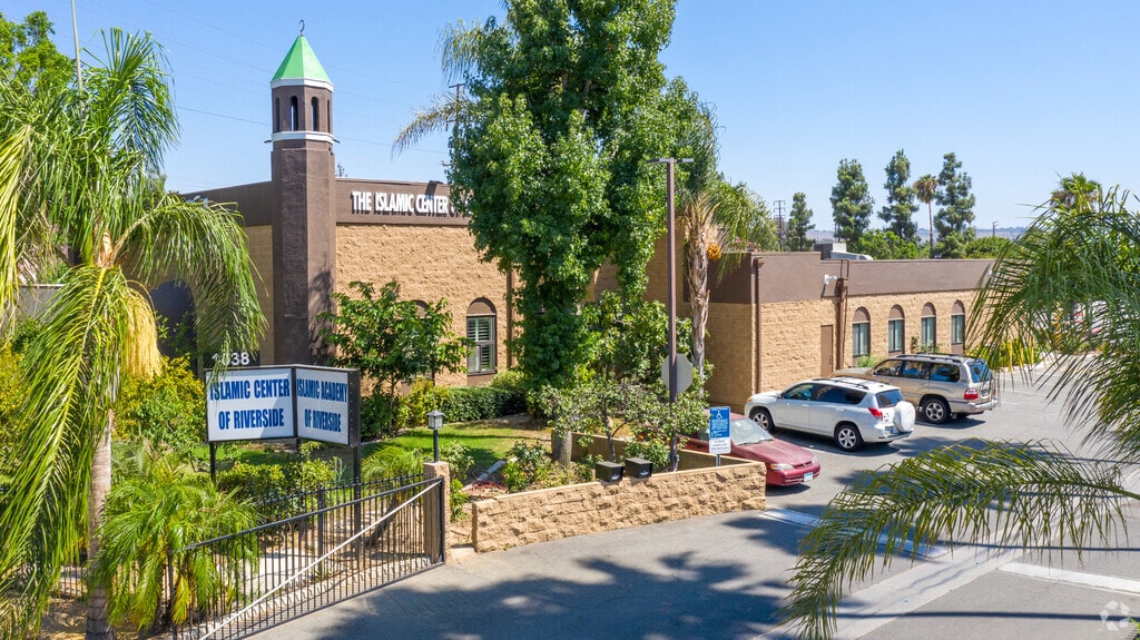Exterior of Islamic Academy Of Riverside.