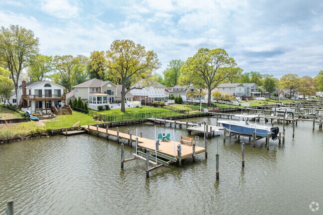 Enjoy having a pier when you live in Lake Shore.