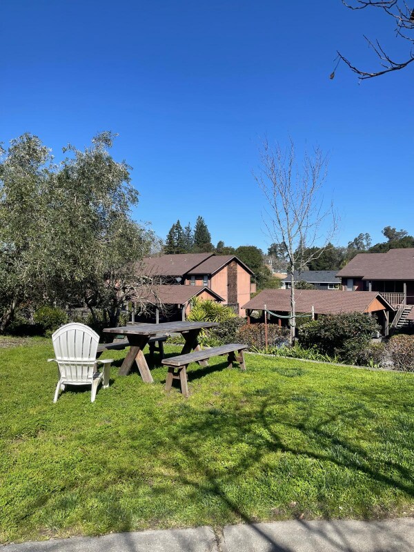 385 Murphy Ave Unit na, Sebastopol, CA 95472