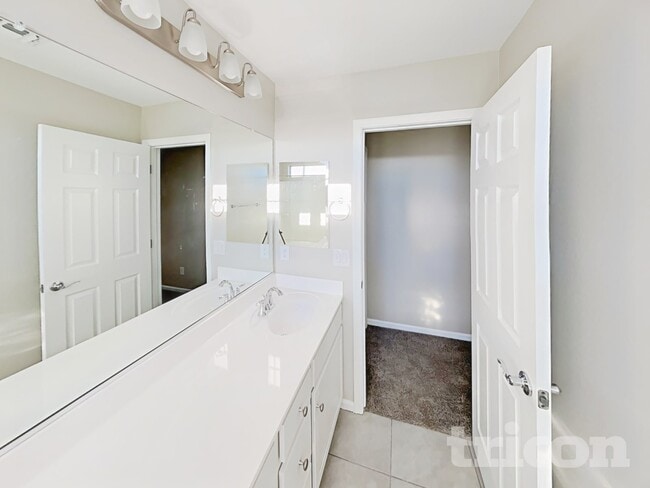 8636 E Posada Ave, Mesa, AZ 85212 - photo 2