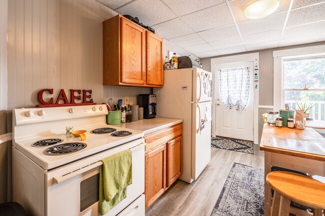 8 Celtic Street, Concord, NH 03301 - photo 5