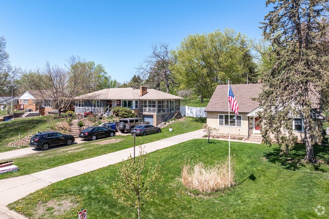 Many homes in Southern Hayden Heights are set on hills with gently sloping large yards.