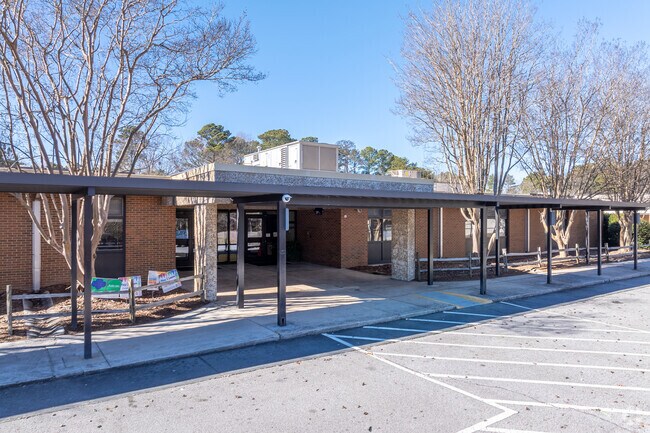 Centerville Elementary School still stands on its original school campus.