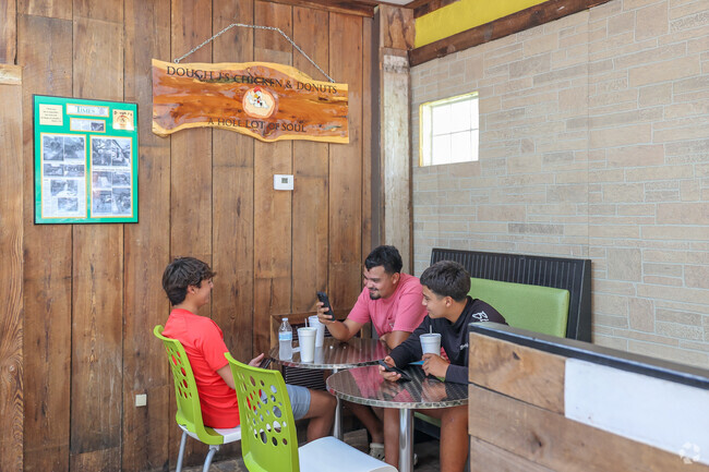 Residents of Tarrytown can make a quick ride to Webster to get some lunch at DoughJ's Chicken.