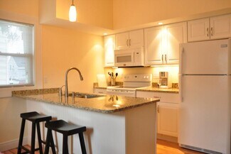 161 Pearl St Unit 1, Portland, ME 04101