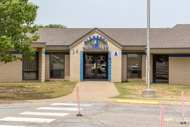 The Glenpool Elementary School offers a dynamic learning environment.