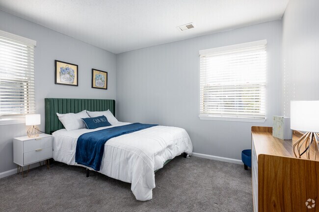 Sedgefield Square, Greensboro, NC 27407 - photo 4