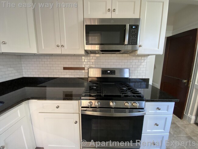 28 Langdon St unit 8, Cambridge, MA 02138 - photo 4