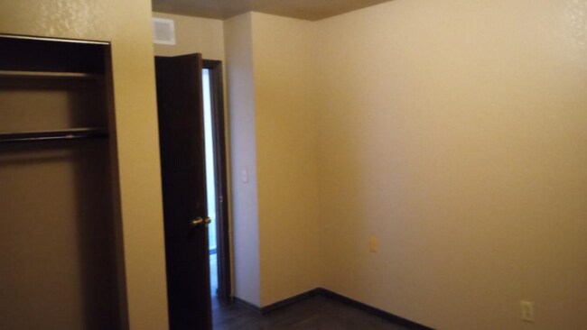 902 Cynthia St unit 17, Wilburton, OK 74578 - photo 3