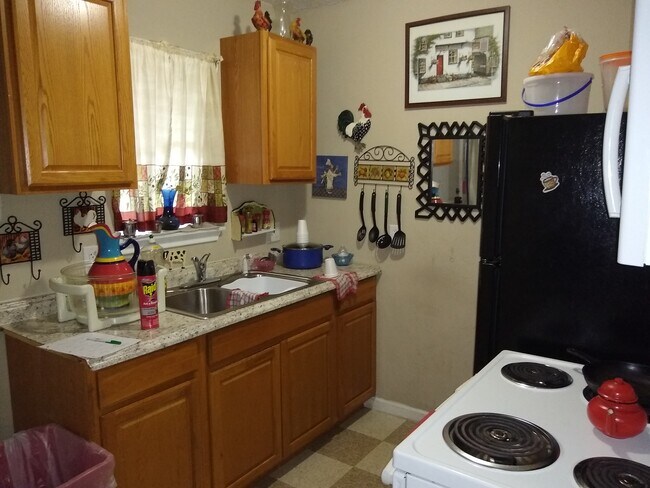 5014 Mallow St unit 4, Houston, TX 77033 - photo 5