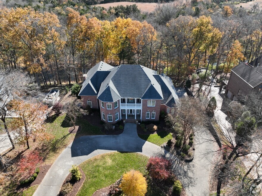 2123 Shannon Dr, Murfreesboro, TN 37129 - photo 2