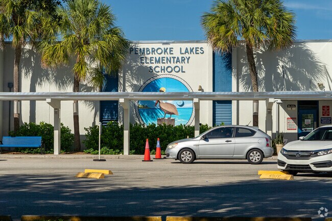 Pembroke Lakes Elementary School pick up area in Pembroke Pines, FL.
