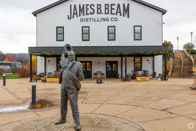 You can find souvenirs at the shop after you finished the whiskey tour and tasting.