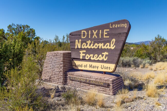 Dixie National Forest marks access toward Pine Valley recreation.