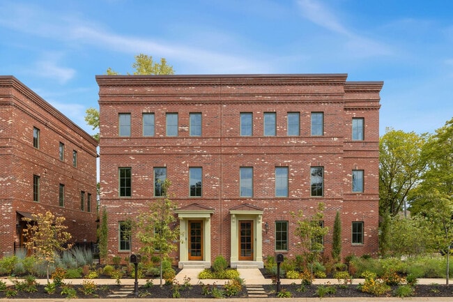 501 NW B St unit ID1303242P, Bentonville, AR 72712 - photo 4