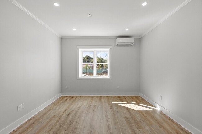 843 Main St, Clinton, MA 01510 - photo 7