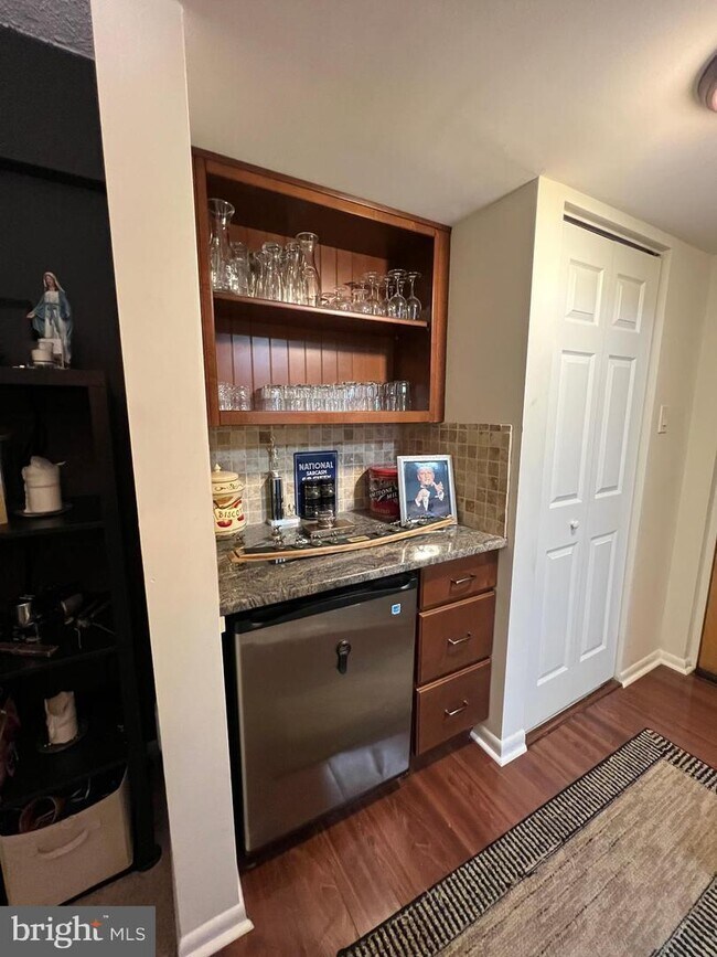 3304 Valley Dr unit 3304, West Chester, PA 19382 - photo 6