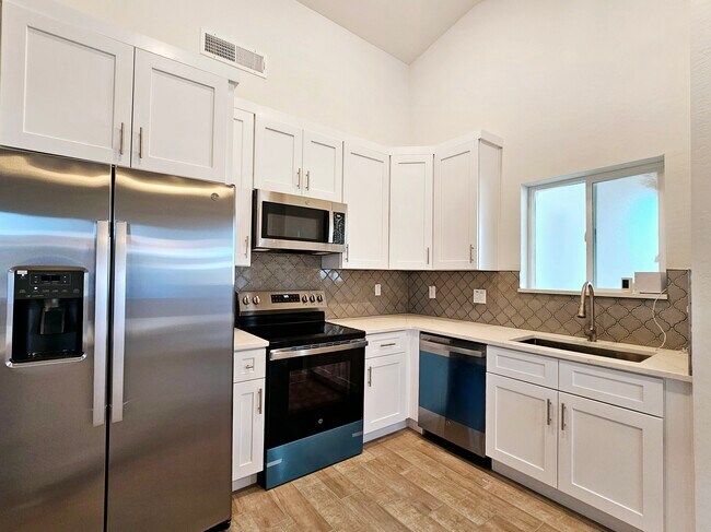 1112 E 4th St, Casa Grande, AZ 85122 - photo 7