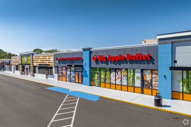 Other shopping plazas are close by to Eagle Crest.