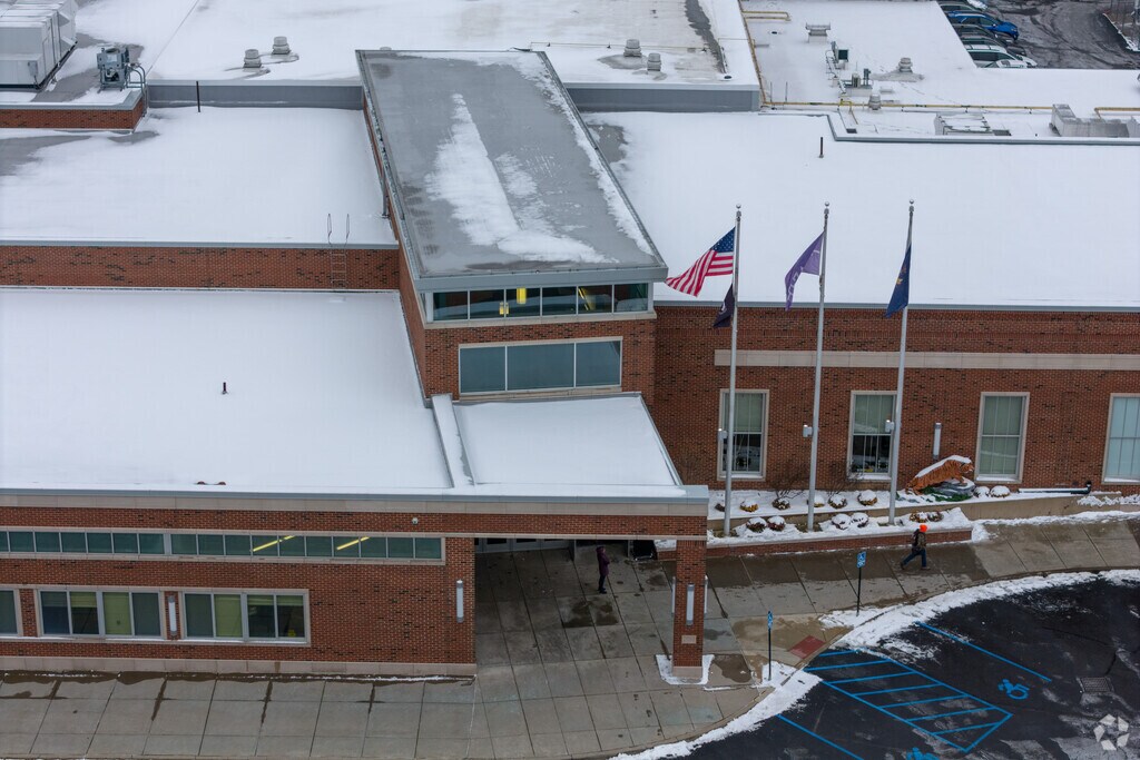 Akron Middle School has an overall A- grade on Niche.