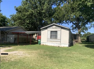 313 NW 3rd St, Perkins, OK 74059