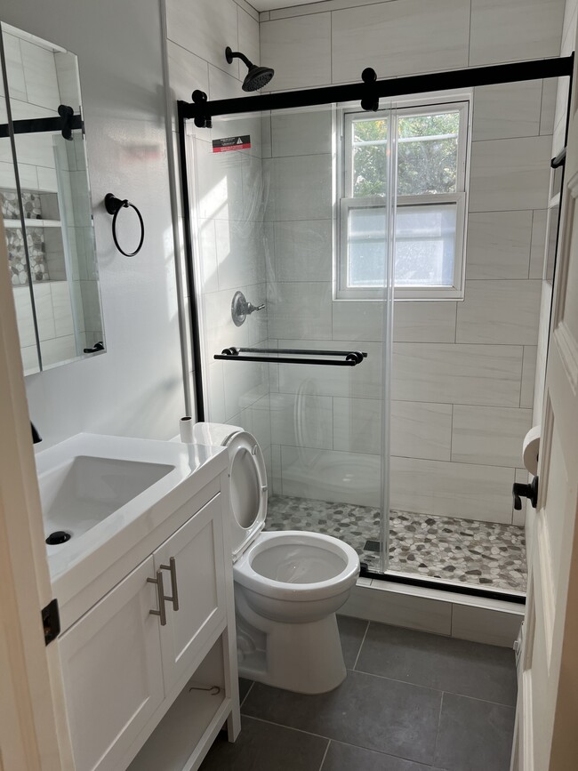 137 Woodbine Ave unit 4, Northport, NY 11768 - photo 4