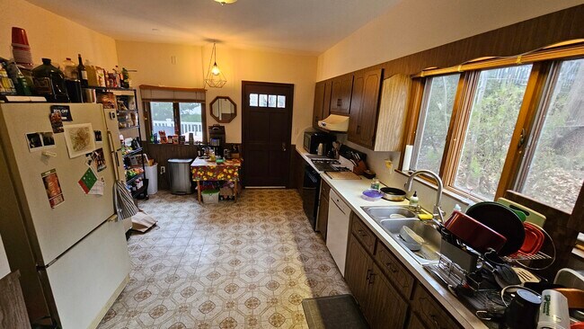 1 Woodstock Ave, Brighton, MA 02135 - photo 4