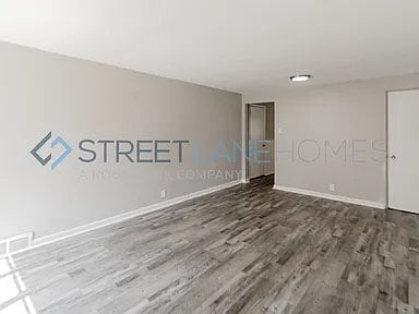 6949 Pasadena Blvd, Saint Louis, MO 63121 - photo 2