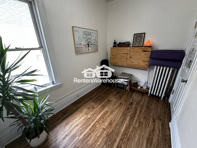 1049 7th St W, Saint Paul, MN 55102 - photo 3