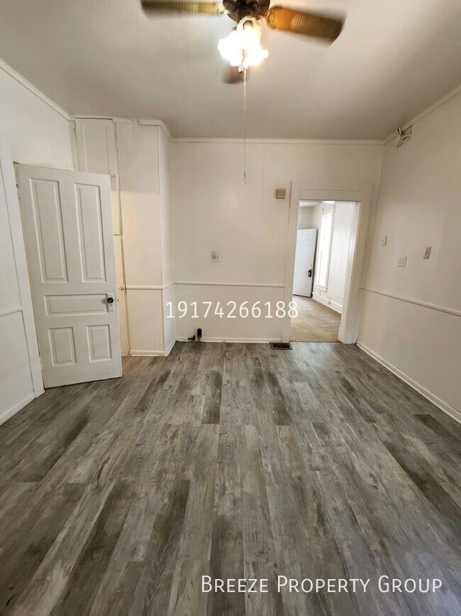 323 Champion St, Toledo, OH 43609 - photo 5