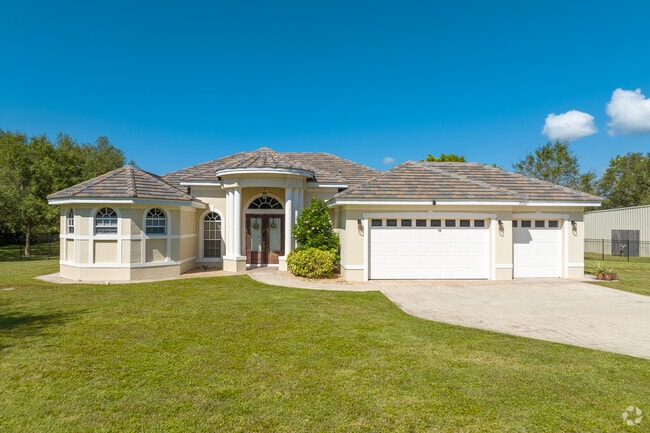 Modern ranch style homes can be found in Alva, Florida.