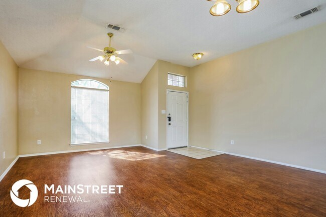 1017 Glencrest Dr, Cedar Hill, TX 75104 - photo 5