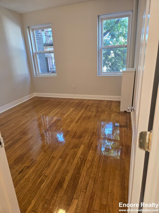 1189 Commonwealth Ave unit 16, Boston, MA 02134 - photo 5