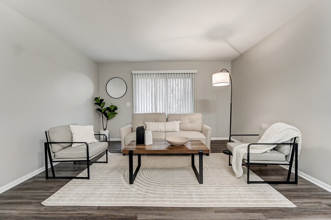 Black Pine Flats, Fort Wayne, IN 46816 - photo 5