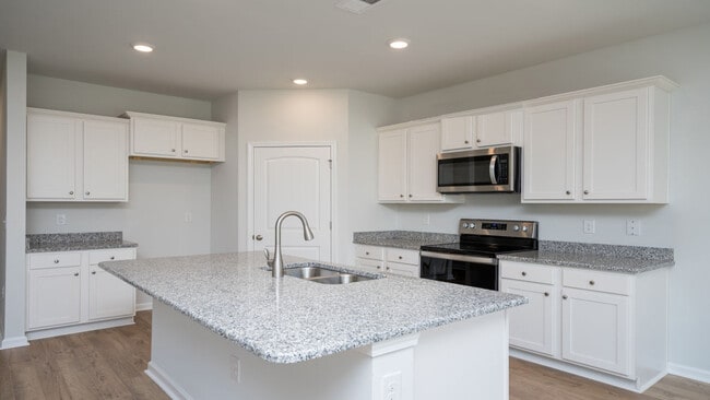 6326 Rye Grass Rd, Castle Hayne, NC 28429 - photo 7