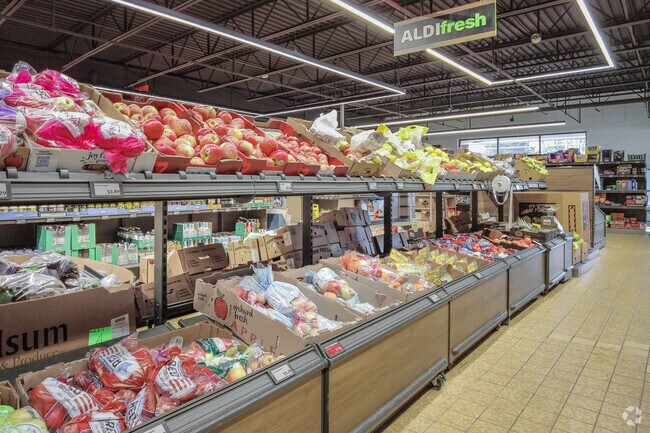 Aldi in Fort Wayne is a great place to shop for fresh produce.