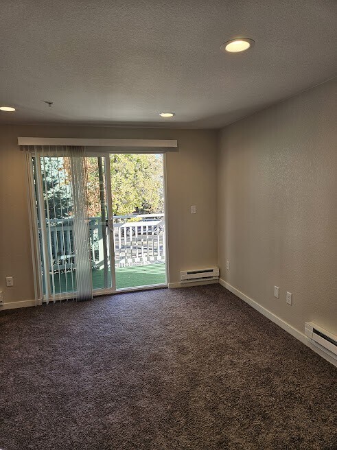 721 Collyer St, Longmont, CO 80501 - photo 2