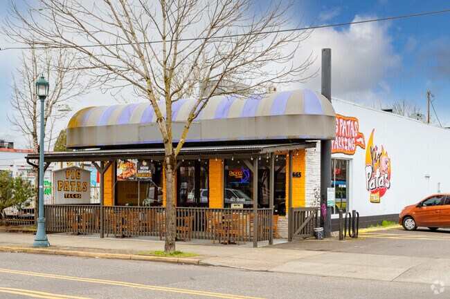 Pig Patas Tacos on Killingsworth St in the King Neighborhood
