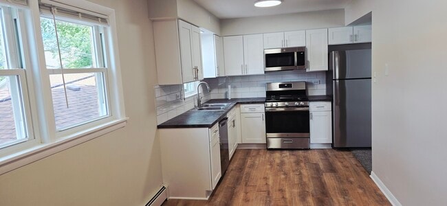 4848 W 83rd St, Burbank, IL 60459 - photo 4