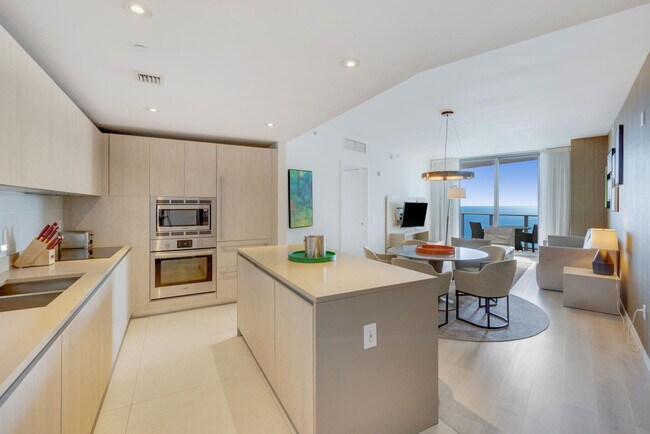 3101 E Hallandale Beach Blvd unit FL18-ID1049812P, Hallandale Beach, FL 33009 - photo 6