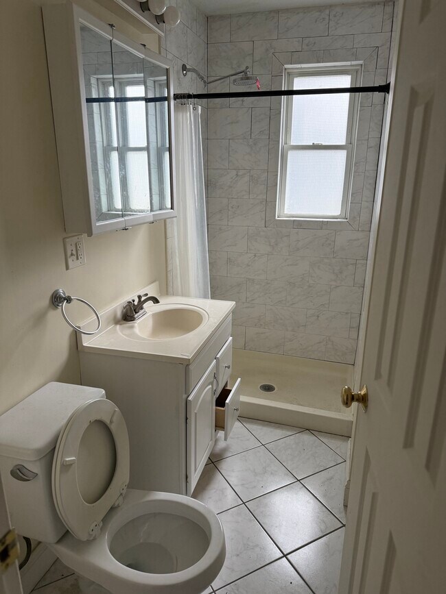 1576 Cambridge St unit 1F, Cambridge, MA 02138 - photo 3