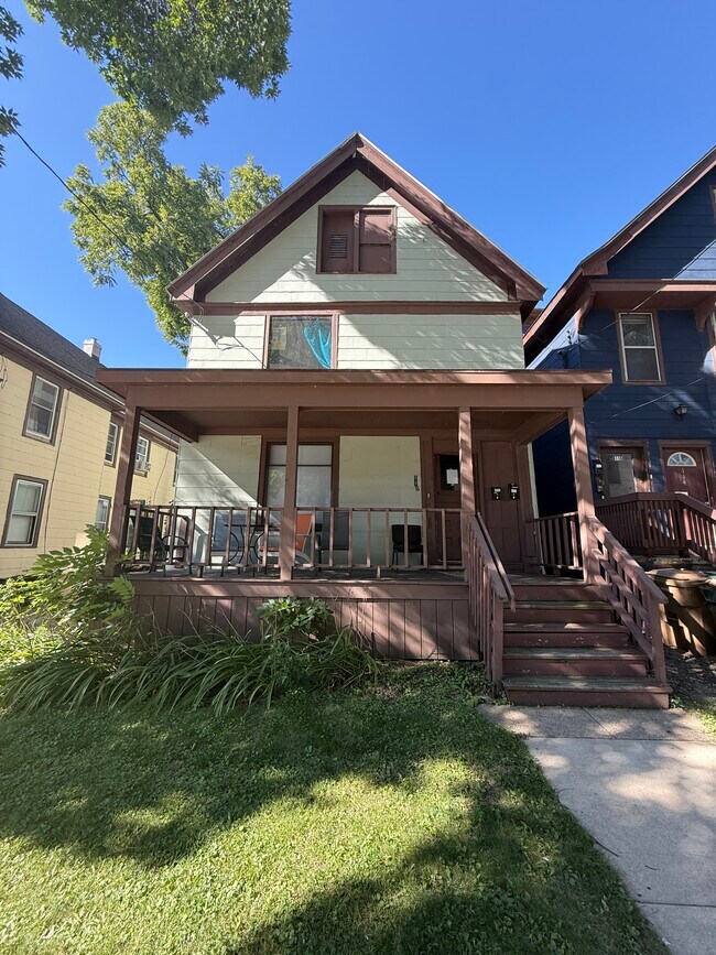 118 S Blair St unit 1, Madison, WI 53703 - photo 2