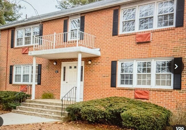 3 Brickyard Rd unit 17B, Farmington, CT 06032 - photo 2