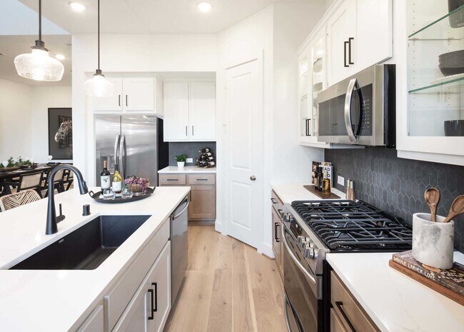 16538 Amber Patina Ln unit 36556651, Cypress, TX 77433 - photo 6